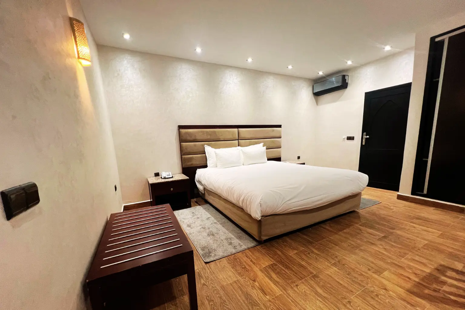Chambre Double confort - Domaine Kasr Ennakhil – Domaine d’hôtes et Complexe evènementiel – Palmeraie Marrakech