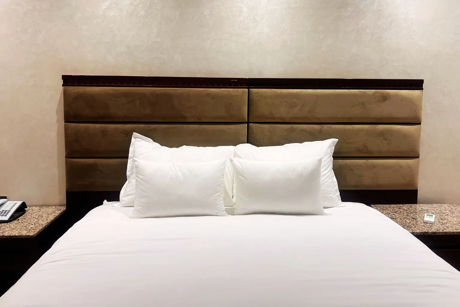 Chambre Double confort - Domaine Kasr Ennakhil – Domaine d’hôtes et Complexe evènementiel – Palmeraie Marrakech